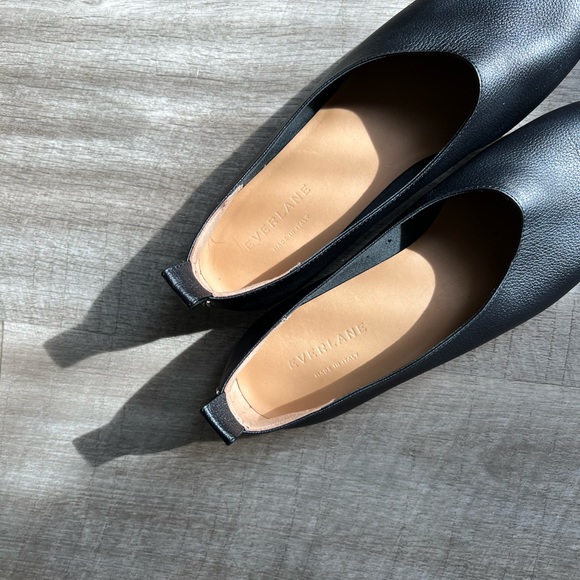 Everlane Women Flats - Picture 8 of 9
